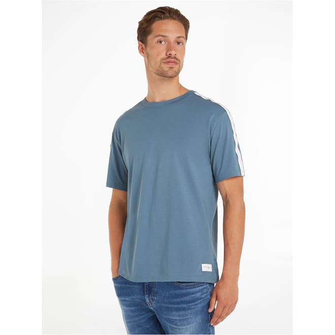 Sleeve T Logo
