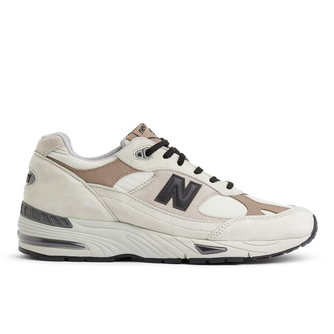 Low Top Sneakers