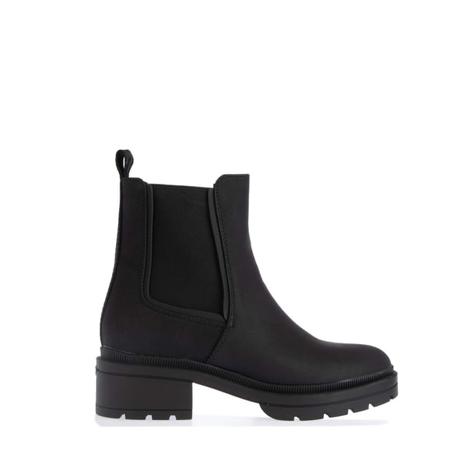 Iggie Chelsea Boots