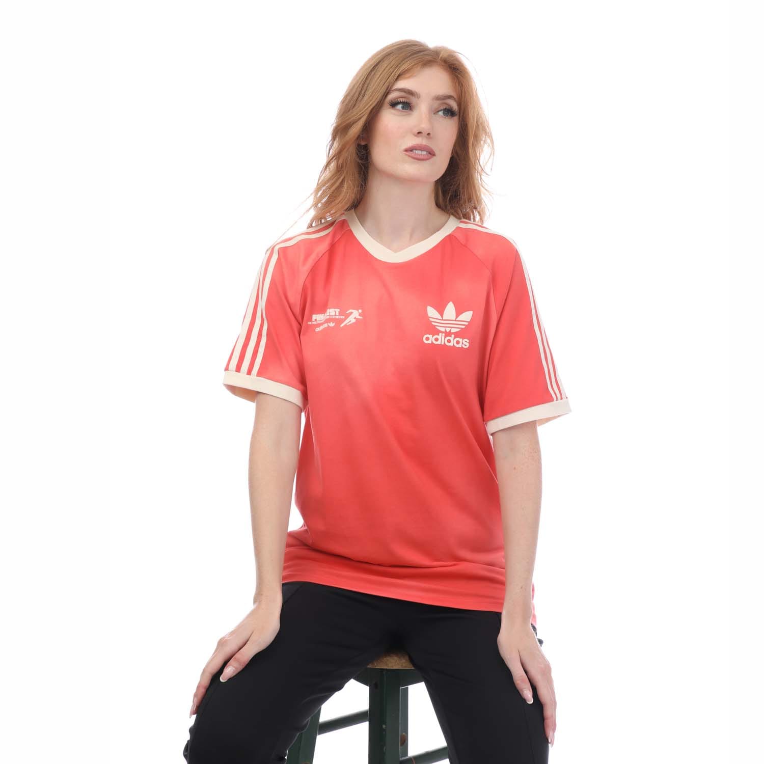 adidas Originals Graphics Mellow Ride Club 3 Stripes Tee in Peach