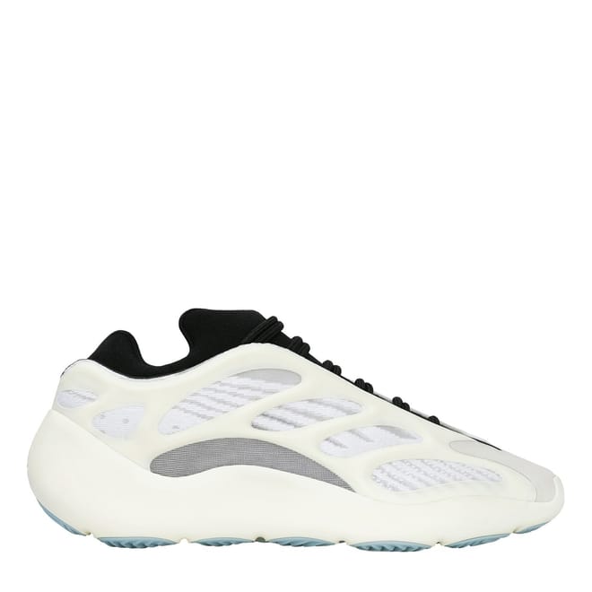 Boost 700 V3 Sneakers